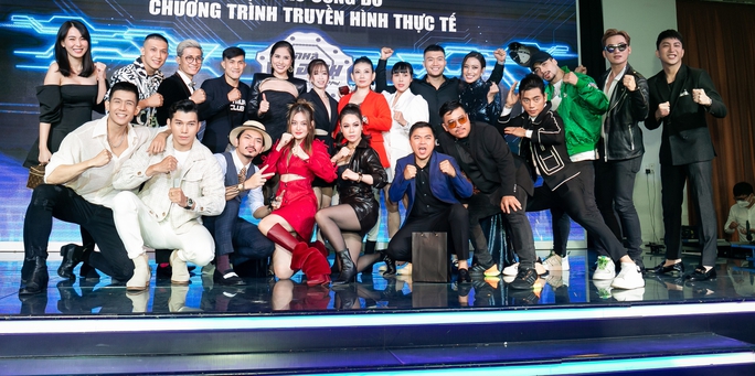 Gần 50 nghệ sĩ Việt thi đấu boxing tìm giải thưởng - Ảnh 1. Gần 50 nghệ sĩ Việt thi đấu boxing tìm giải thưởng - Ảnh 1.