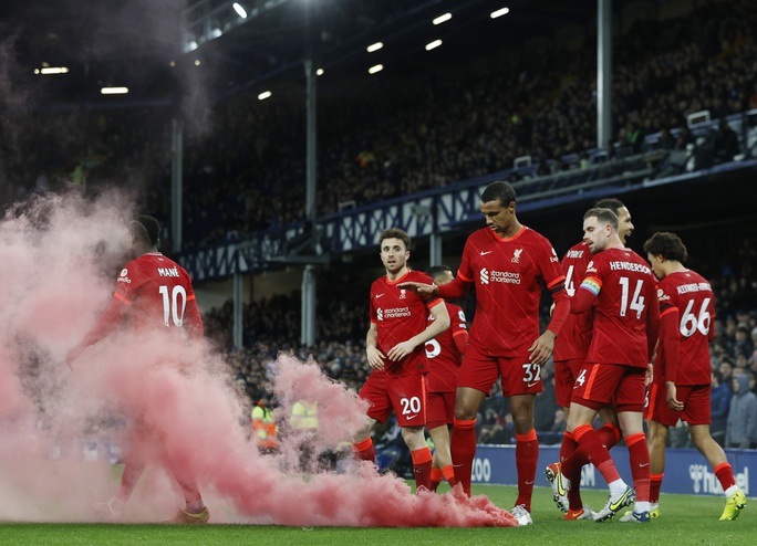 Liverpool đại thắng derby Merseyside, đua tam mã Ngoại hạng Anh - Ảnh 7.