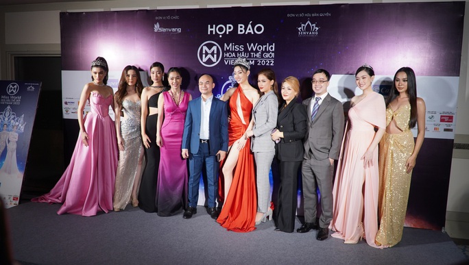 Dàn chân dài sánh bước tại thảm đỏ Miss World Việt Nam - Ảnh 6.