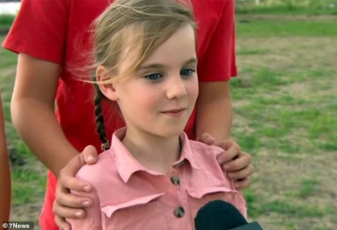 Úc: Bé gái 6 tuổi cùng anh chị ruột mua nhà hơn nửa triệu USD - Ảnh 1.