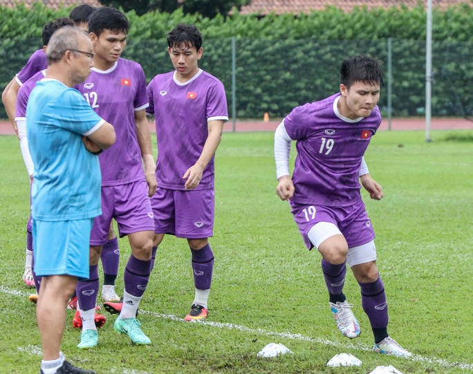 Đội tuyển Việt Nam sẽ giữ vững tinh thần và cách chơi trước Thái Lan  - Ảnh 5.