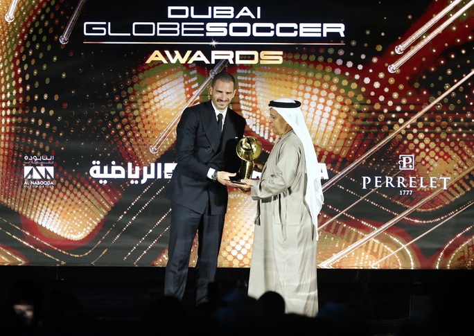 Messi và Ronaldo mất tích, Kylian Mbappe đoạt giải Globe Soccer - Ảnh 7.