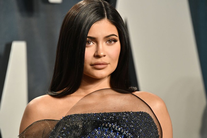 Kẻ đeo bám siêu mẫu Kylie Jenner bị buộc tội hình sự - Ảnh 2.