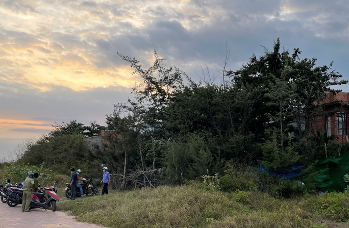 Sập mái nhà khi thi công, một thợ hồ tử vong - Ảnh 2. Sập mái nhà khi thi công, một thợ hồ tử vong - Ảnh 2.