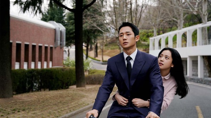 Phim Snowdrop bị chỉ trích xuyên tạc lịch sử, đài JTBC dọa kiện - Ảnh 2.