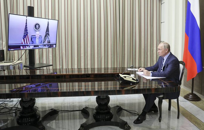50 phút điện đàm căng thẳng giữa TT Biden và TT Putin - Ảnh 2.