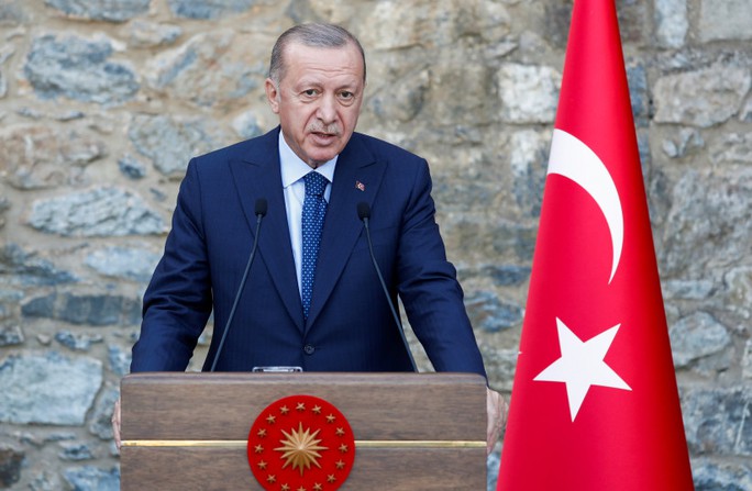 Tổng thống Thổ Nhĩ Kỳ thoát nạn phút chót - Ảnh 1.