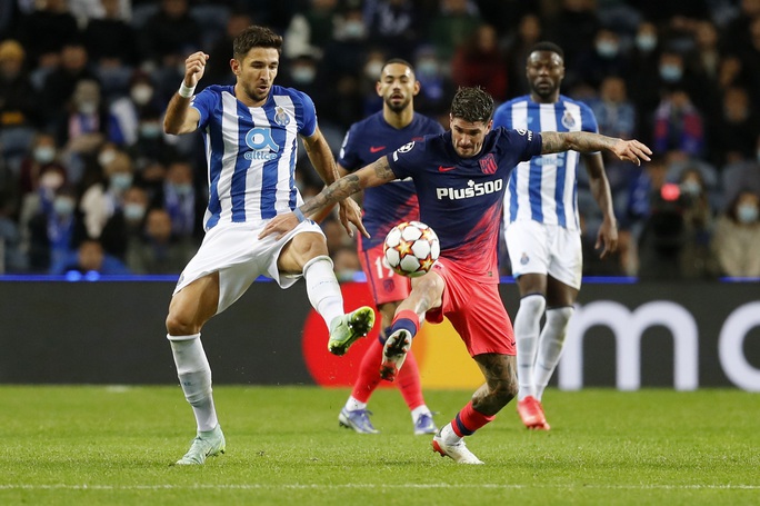 Mưa thẻ đỏ kinh hoàng, Atletico Madrid ngược dòng vượt vòng bảng Champions League - Ảnh 6.