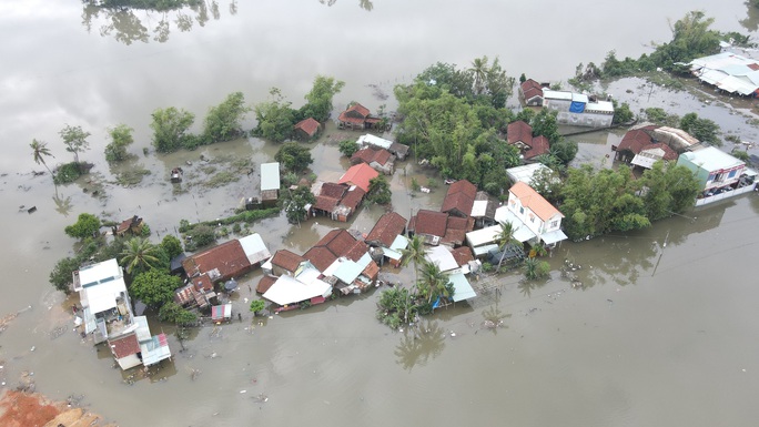 Tình trạng ngập lụt Tam Kỳ làm nóng kỳ họp HĐND Quảng Nam - Ảnh 2.