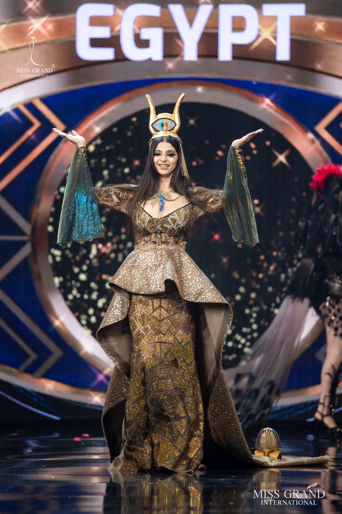 Bắt mắt với những bộ Quốc phục tại cuộc thi Hoa hậu Hòa Bình Thế giới - Ảnh 6.