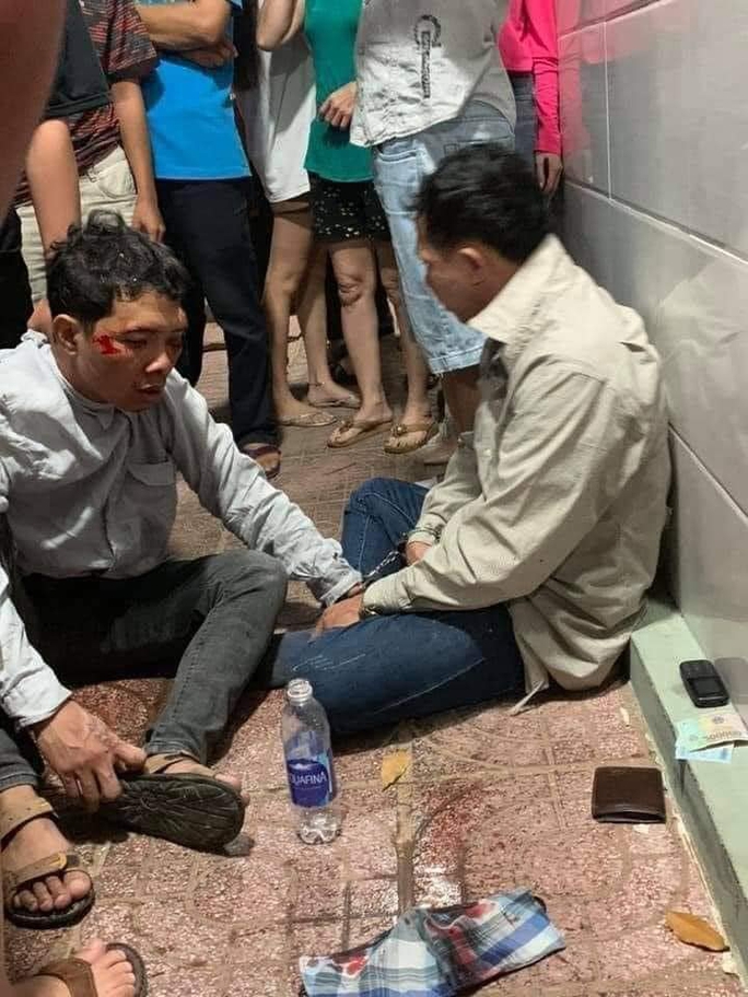 Theo dõi định vị, lái ô tô cán qua 2 tên trộm xe chuyên nghiệp tại Vũng Tàu - Ảnh 3. Theo dõi định vị, lái ô tô cán qua 2 tên trộm xe chuyên nghiệp tại Vũng Tàu - Ảnh 3.