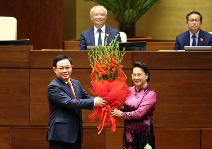 Tân Chủ tịch Quốc hội Vương Đình Huệ bắt đầu điều hành kỳ họp thứ 11 của Quốc hội khóa XIV - Ảnh 2.