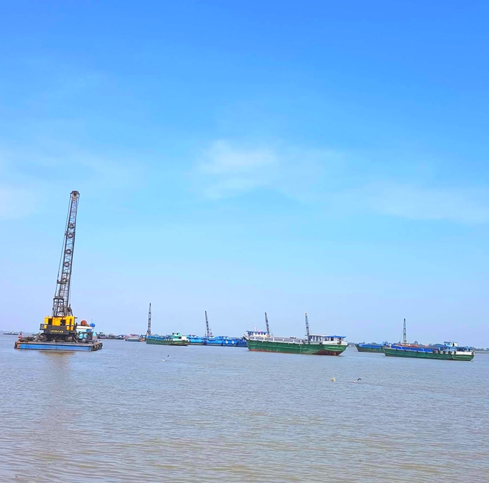 Làm rõ thực hư vụ trúng thầu mỏ cát hơn 2.800 tỉ đồng - Ảnh 1. Làm rõ thực hư vụ trúng thầu mỏ cát hơn 2.800 tỉ đồng - Ảnh 1.