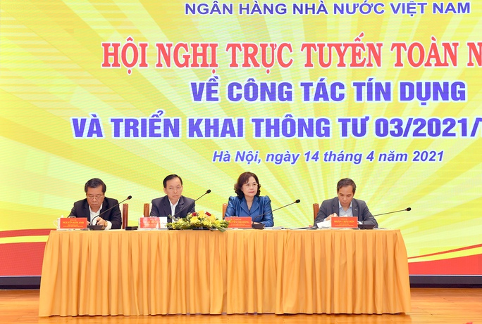 Ngân hàng đánh giá dịch vụ lưu trú còn tiếp tục khó khăn kéo dài - Ảnh 1.