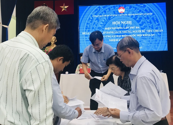 TP HCM thông qua danh sách giới thiệu 38 người ứng cử đại biểu Quốc hội - Ảnh 2. TP HCM thông qua danh sách giới thiệu 38 người ứng cử đại biểu Quốc hội - Ảnh 2.