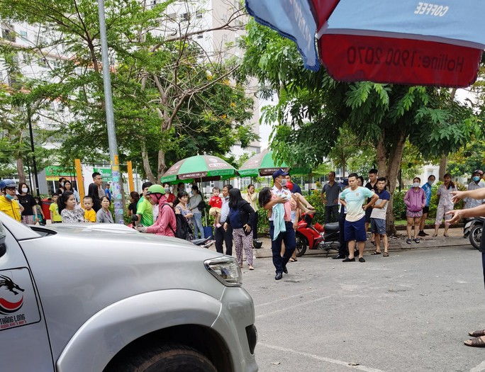Điều tra một phụ nữ lái ô tô gây tai nạn ở TP Thủ Đức - Ảnh 2. Điều tra một phụ nữ lái ô tô gây tai nạn ở TP Thủ Đức - Ảnh 2.
