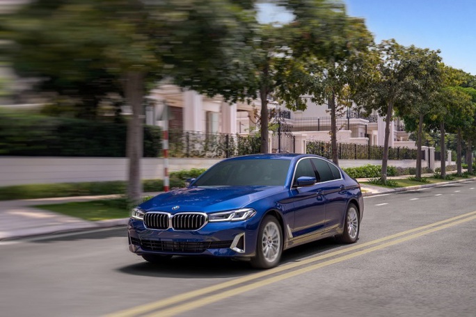 BMW 5 Series mới chính thức ra mắt tại Việt Nam - Ảnh 3.