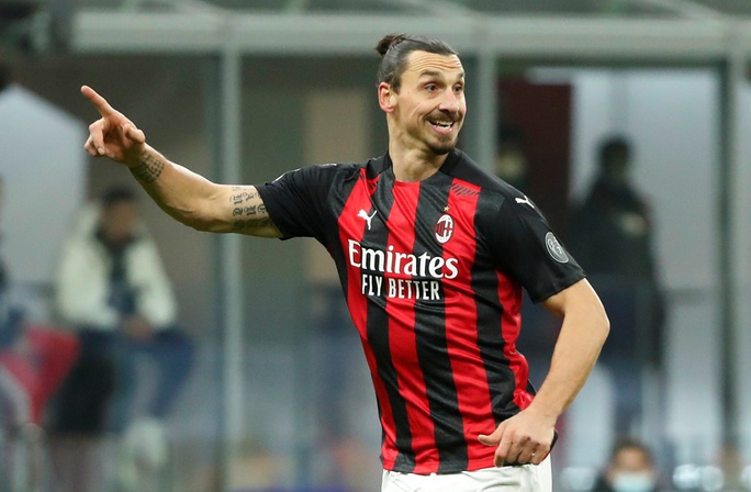 Ibrahimovic gia hạn hợp đồng, mức lương 7,2 triệu USD/năm, với AC Milan - Ảnh 3.