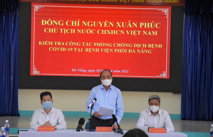 Chủ tịch nước Nguyễn Xuân Phúc: Ngành y tế chưa thể nghỉ ngơi lúc này - Ảnh 2.