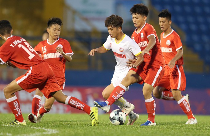 Lứa đàn em Công Phượng toàn thắng, vào tứ kết VCK U19 quốc gia 2021 - Ảnh 2.