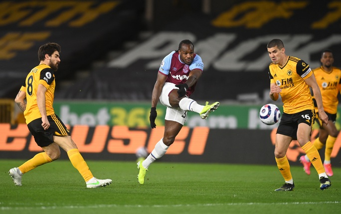 Super Lingard lập siêu phẩm,  West Ham lần đầu vào top 4 - Ảnh 1.