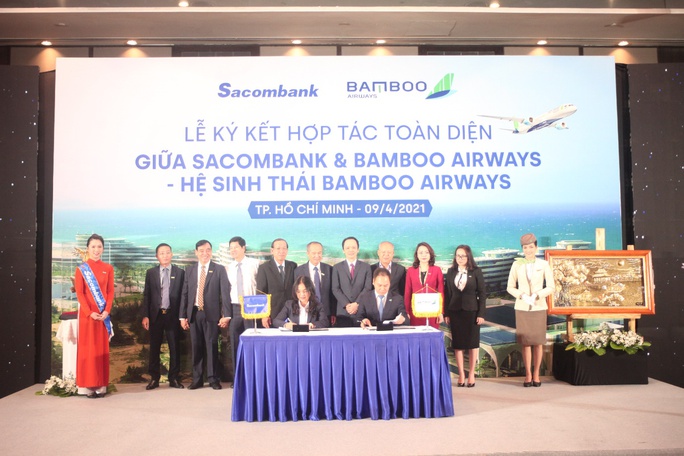 Sacombank và Bamboo Airways hợp tác toàn diện - Ảnh 1.