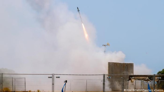 Mỹ chỉ trích “mưa tên lửa” trong căng thẳng Israel-Palestine - Ảnh 2.