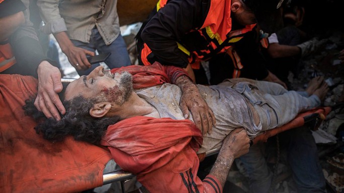 Israel gạt thỏa thuận ngừng bắn, không kích tổng lực Gaza - Ảnh 1.