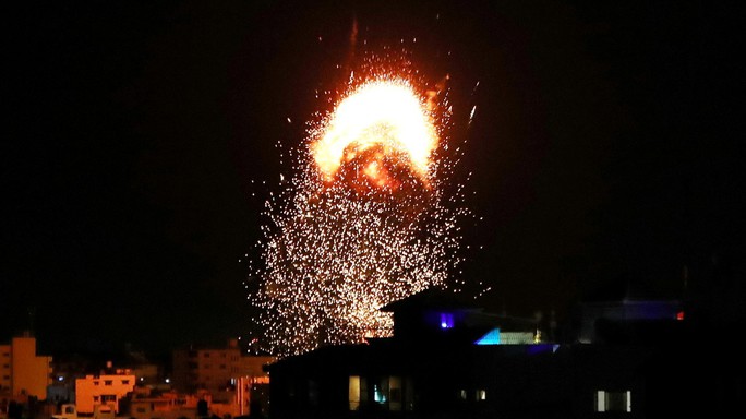 Israel cảm ơn Mỹ chặn lệnh ngừng bắn, tiếp tục không kích dải Gaza - Ảnh 1.