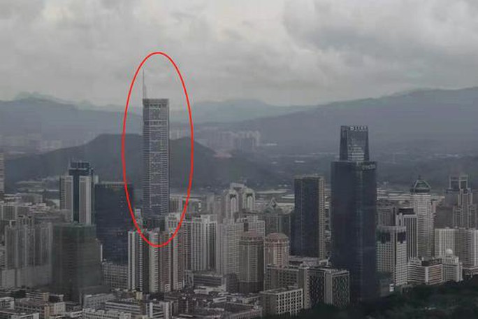 Tòa nhà chọc trời ở Trung Quốc rung lắc dù không có động đất - Ảnh 3.