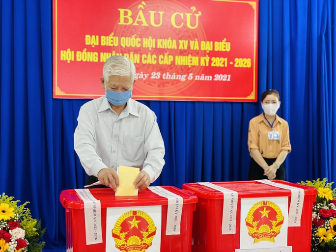 Bỏ phiếu tại Bình Dương, Bình Phước, Tây Ninh - Ảnh 1.