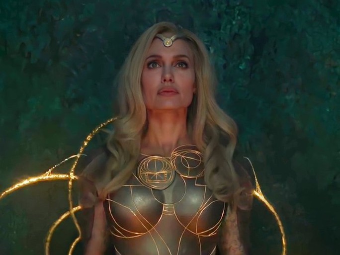 Angelina Jolie turns into a superhero in the blockbuster "Eternals" - Photo 2.