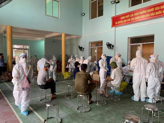 Bắc Giang thêm 173 ca dương tính SARS-CoV-2, lượng công nhân bị phơi nhiễm cao - Ảnh 2.