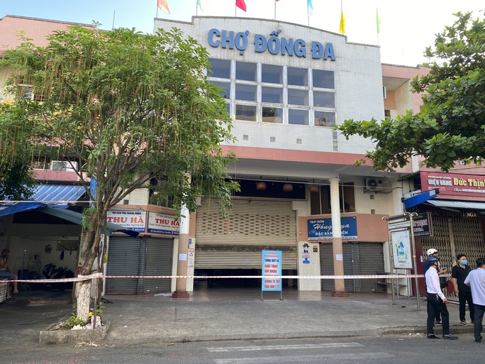Phong tỏa toàn bộ khu chợ Đống Đa - Đà Nẵng - Ảnh 6.