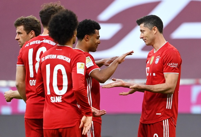 Bayern Munich lập kỷ lục vô địch Bundesliga - Ảnh 3.