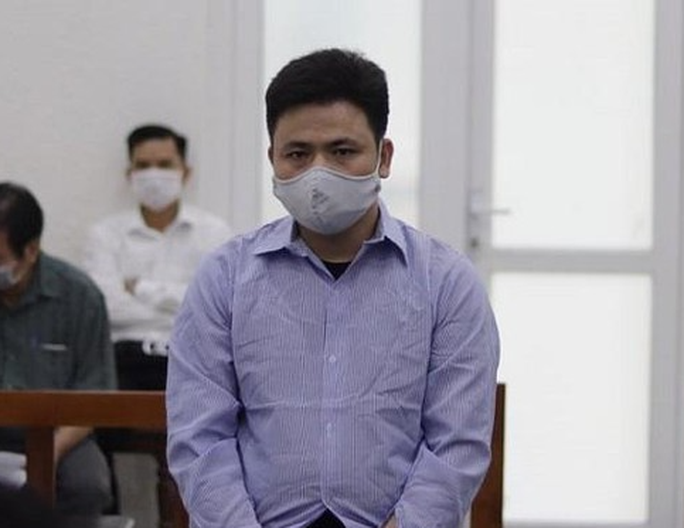 Gã đàn ông rút dao tự đâm vào bụng mình rồi đâm tử vong người tình - Ảnh 1. Gã đàn ông rút dao tự đâm vào bụng mình rồi đâm tử vong người tình - Ảnh 1.