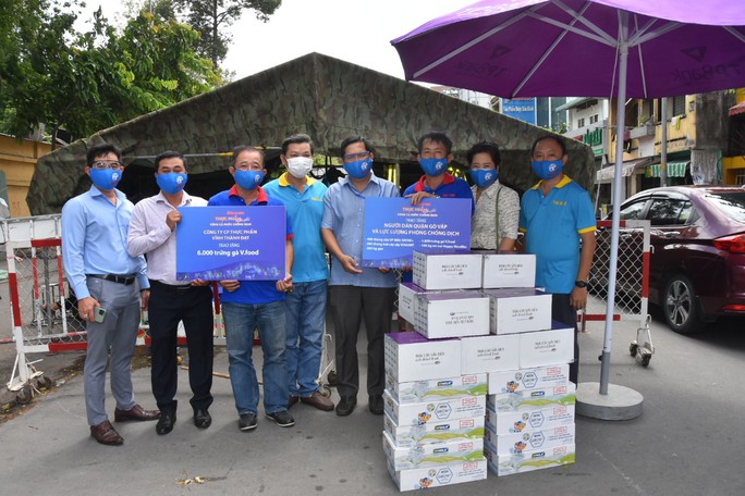 Chương trình Thực phẩm miễn phí cùng cả nước chống dịch đến quận Gò Vấp - Ảnh 1. Chương trình Thực phẩm miễn phí cùng cả nước chống dịch đến quận Gò Vấp - Ảnh 1.