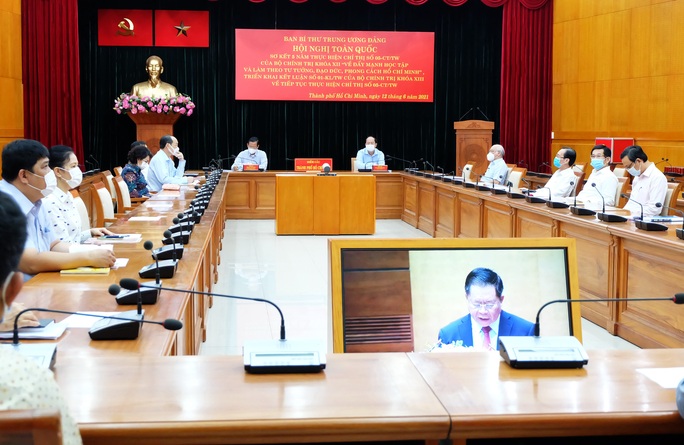Đẩy mạnh hơn nữa việc học tập Bác Hồ - Ảnh 2.