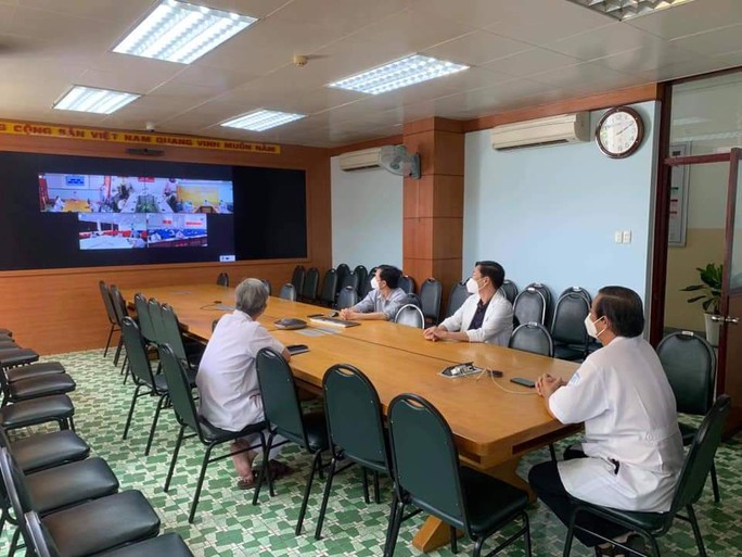Chùm ảnh: Bên trong Bệnh viện Bệnh Nhiệt đới TP HCM đang bị phong tỏa - Ảnh 4. Chùm ảnh: Bên trong Bệnh viện Bệnh Nhiệt đới TP HCM đang bị phong tỏa - Ảnh 4.