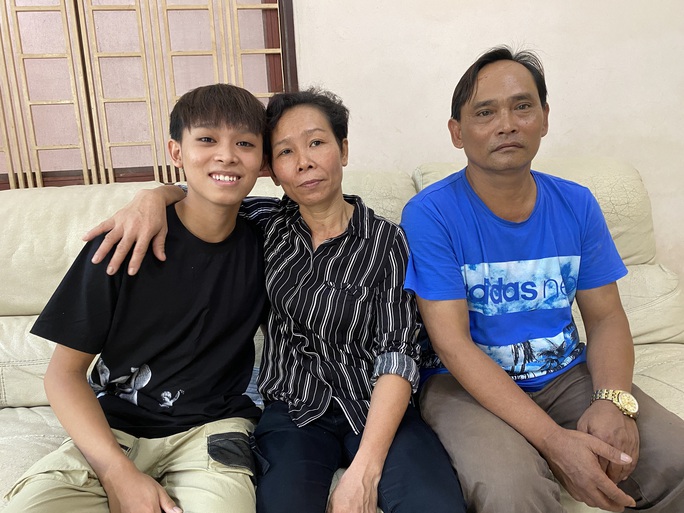 Hồ Văn Cường: Gia đình tôi vẫn êm thấm, mọi người đừng suy diễn nữa! - Ảnh 1. Hồ Văn Cường: Gia đình tôi vẫn êm thấm, mọi người đừng suy diễn nữa! - Ảnh 1.