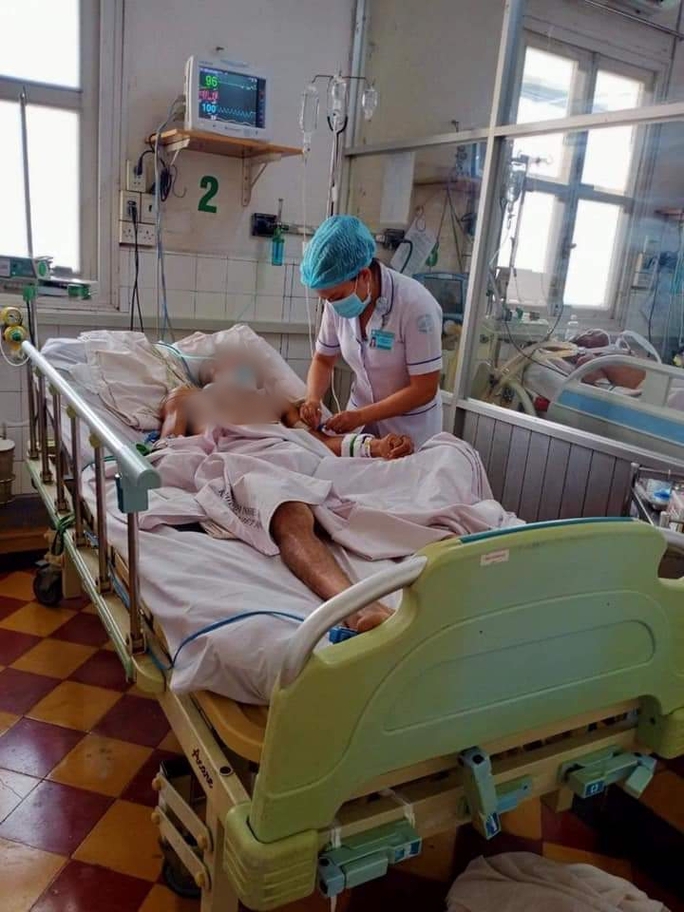 Chùm ảnh: Bên trong Bệnh viện Bệnh Nhiệt đới TP HCM đang bị phong tỏa - Ảnh 2. Chùm ảnh: Bên trong Bệnh viện Bệnh Nhiệt đới TP HCM đang bị phong tỏa - Ảnh 2.