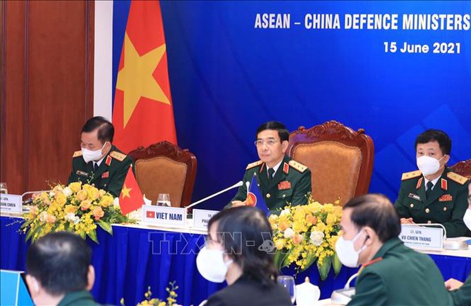 Ủng hộ lập đường dây nóng Bộ trưởng Quốc phòng ASEAN - Trung Quốc - Ảnh 1.