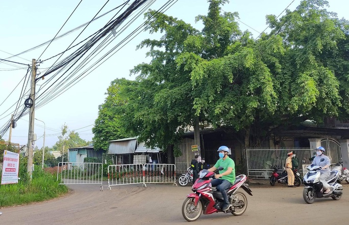 Vợ ca dương tính làm việc tại công ty Pousung, gần 20.000 công nhân được cho nghỉ - Ảnh 2.