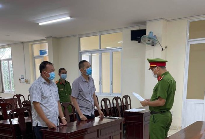 Vụ án trốn thuế liên quan nhà thuốc Mẫn Sơn Minh, Sĩ Mẫn tại Đồng Nai: Khởi tố 2 người, cấm đi khỏi nơi cư trú - Ảnh 1.