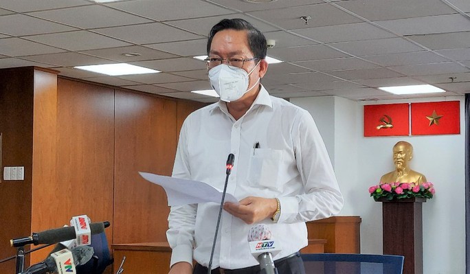 TP HCM: Đã có hơn 404.000 người được tiêm vắc-xin ngừa Covid-19 - Ảnh 1. TP HCM: Đã có hơn 404.000 người được tiêm vắc-xin ngừa Covid-19 - Ảnh 1.