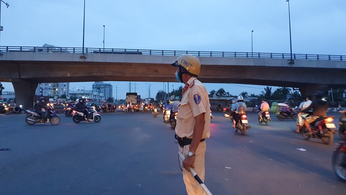 Bất ngờ với số người tử nạn vì tai nạn giao thông ở TP HCM - Ảnh 1.