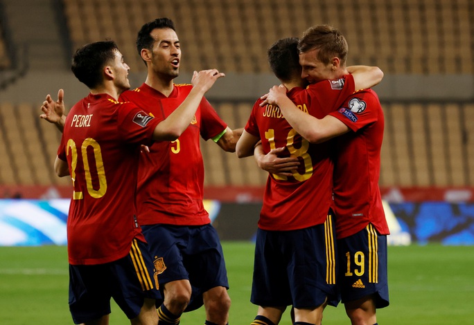 Sergio Busquets nhiễm Covid-19, Tây Ban Nha run rẩy trước Euro - Ảnh 2.