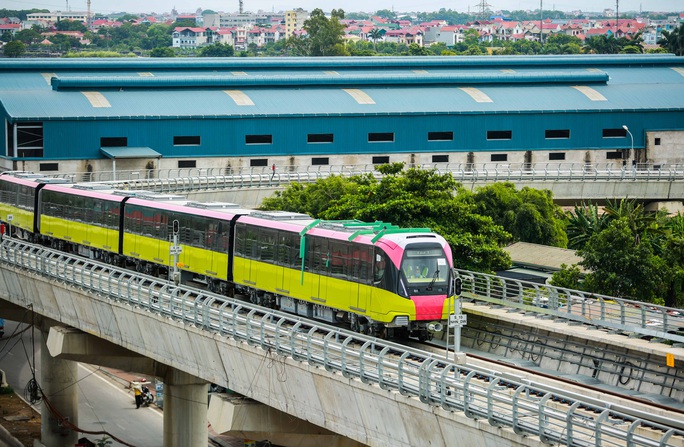 CLIP: Chạy thử nghiệm 8,5 km trên tuyến đường sắt Nhổn - ga Hà Nội - Ảnh 7.