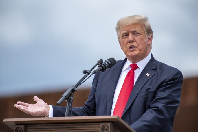 Ông Trump ra tận biên giới tìm cơ hội - Ảnh 1.