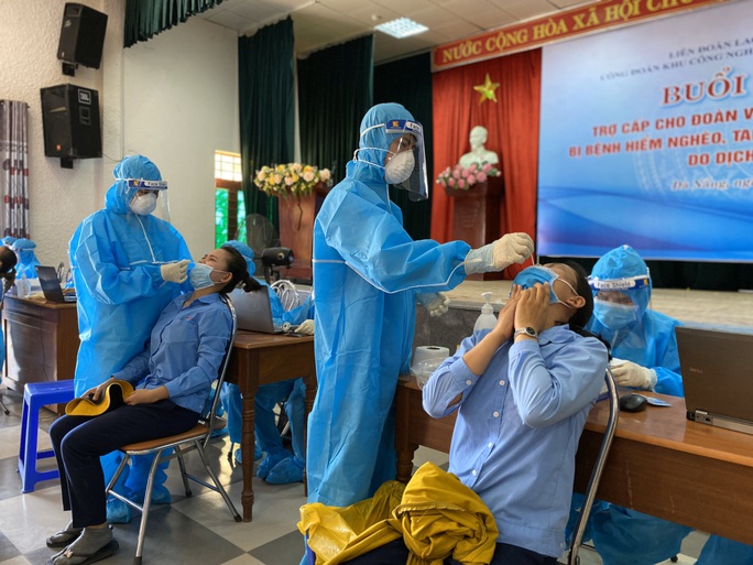 Phát hiện thêm 14 ca dương tính SARS-CoV-2 trong Công ty Việt Hoa ở Đà Nẵng - Ảnh 1.